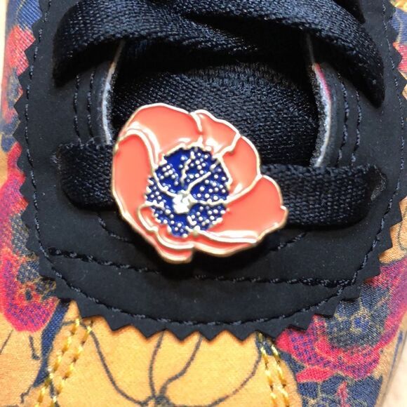 Nike Classic Cortez LX Floral Pack Gold EUC 5 - Picture 8 of 13